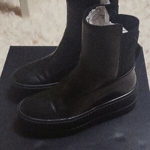 Puma X Rihanna Fenty Chelsea  Leather Sneakera Boots